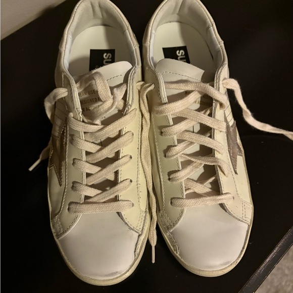 Golden Goose Women's Cream Sneakers - Picture 4 of 7